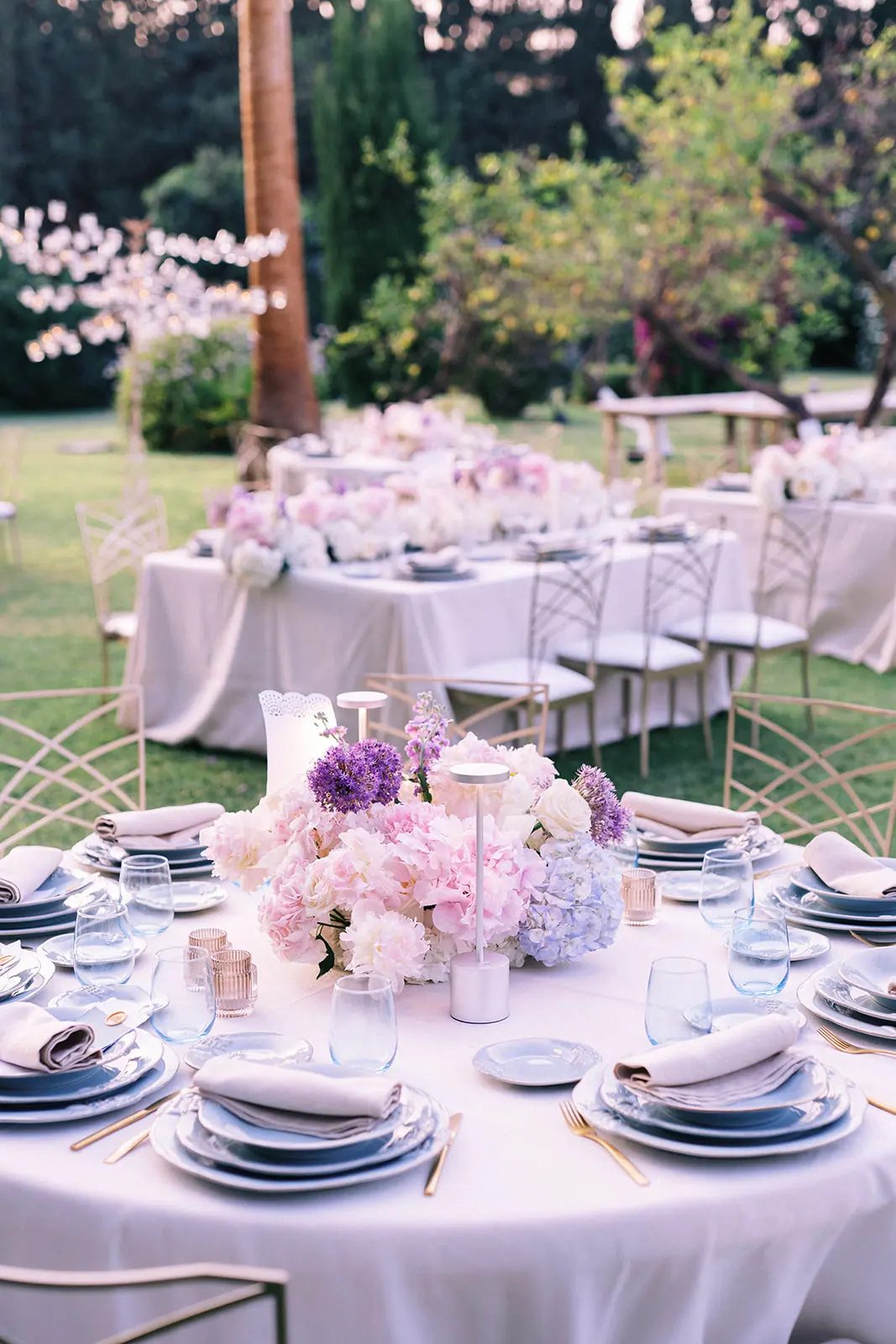 Deema & Mohamad at Private estate, photograph 7.1