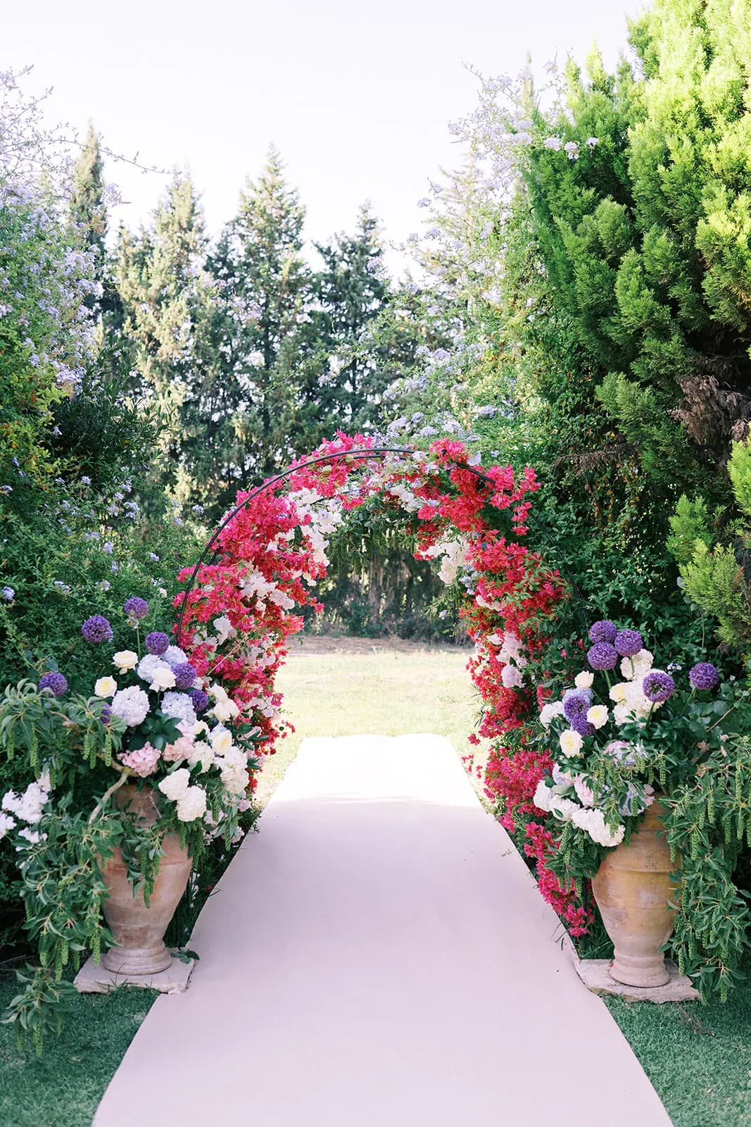 Deema & Mohamad at Private estate, photograph 10.1