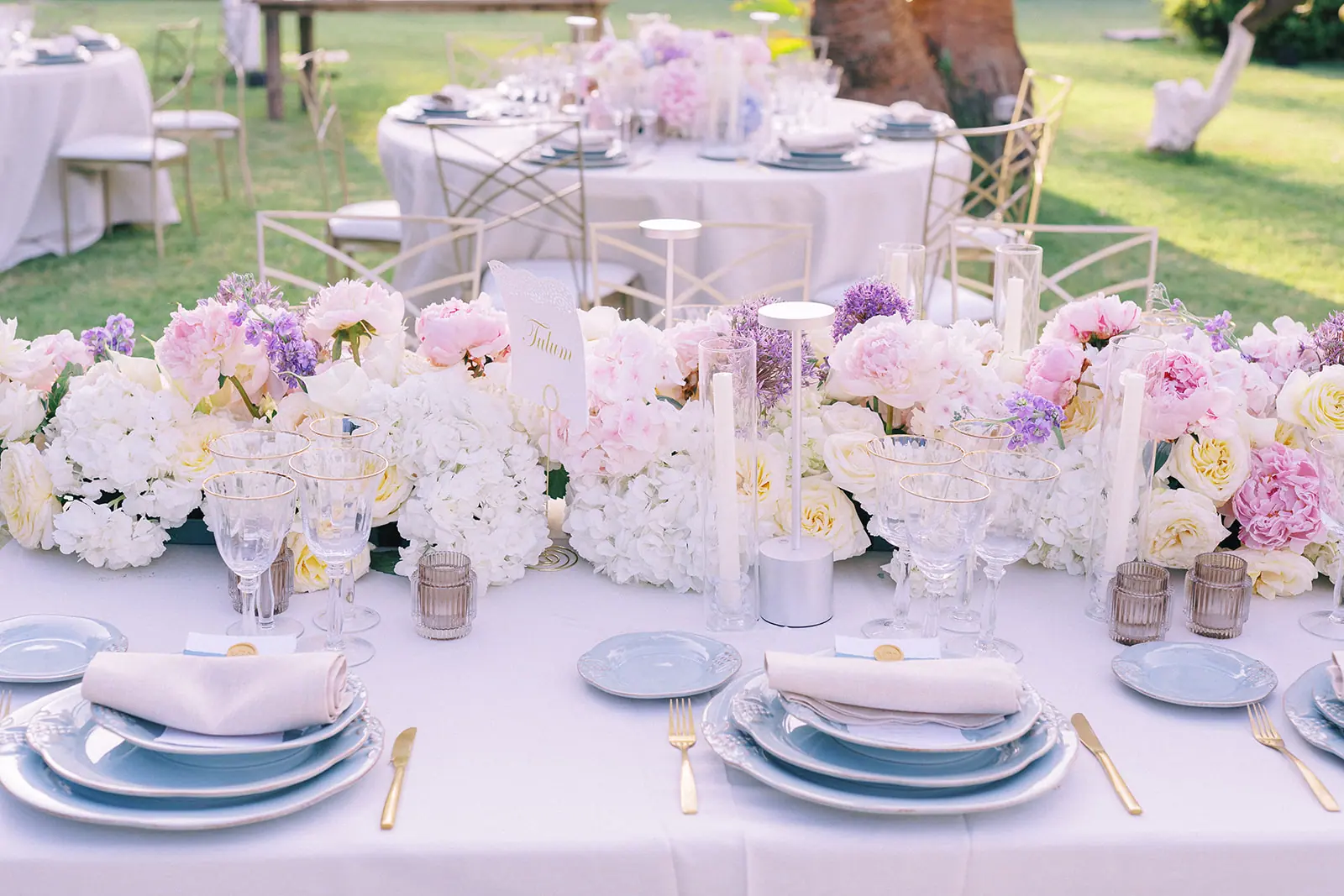 Deema & Mohamad at Private estate, photograph 10.2